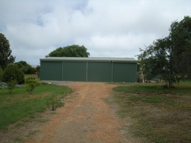 18 Sloper Vale, DONGARA, WA 6525