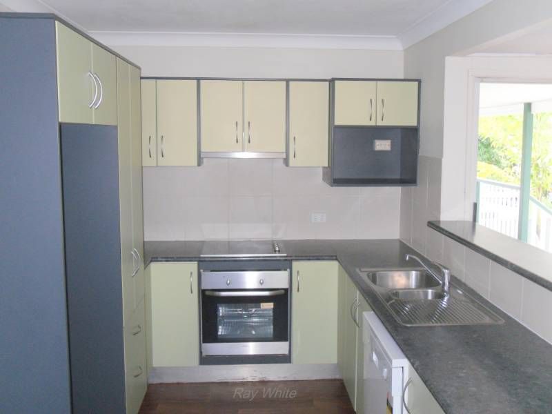 15  Lawnhill Avenue, DECEPTION BAY, QLD 4508