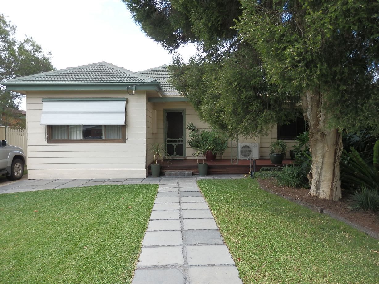 28 Crossen Street, ECHUCA VIC 3564