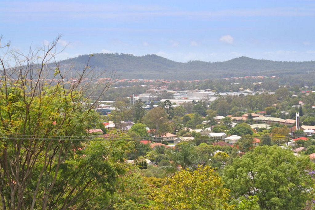 92 Hoff Street, MOUNT GRAVATT EAST, QLD 4122