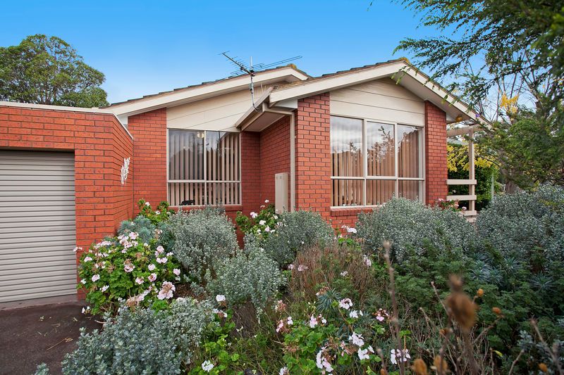 1/82 Newton Avenue, BELL POST HILL, VIC 3215