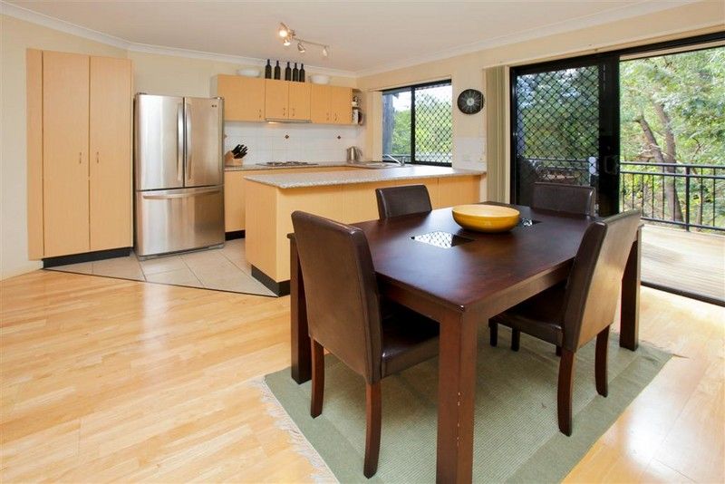 12/27 Oatland Crescent, HOLLAND PARK WEST, QLD 4121
