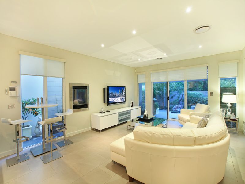18 Waterstone Crescent, BELLA VISTA, NSW 2153