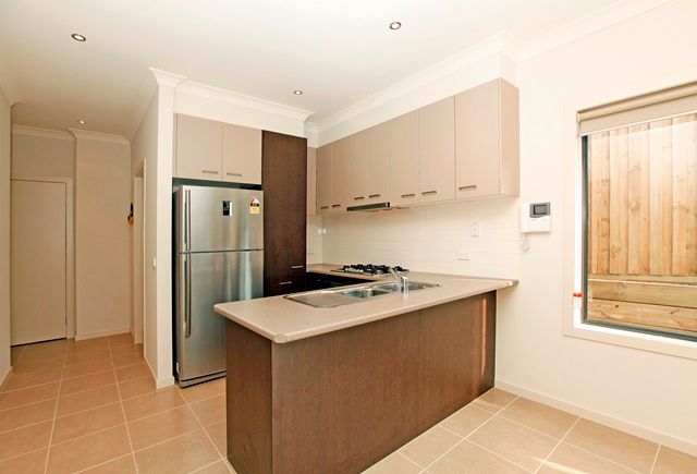 4/3 Evans Crescent, RESERVOIR, VIC 3073