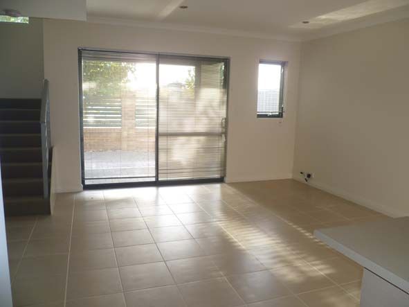 2/37 Harman Place, AVELEY, WA 6069