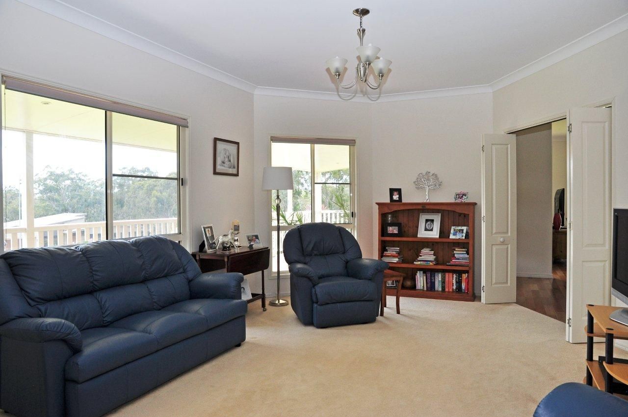 7 Holly Avenue, HIGHFIELDS, QLD 4352