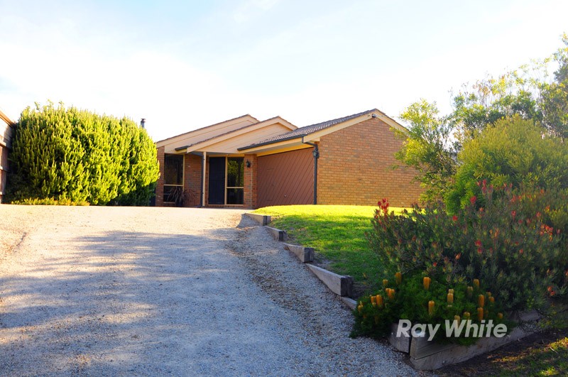 10 Albatross Close, BLIND BIGHT, VIC 3980