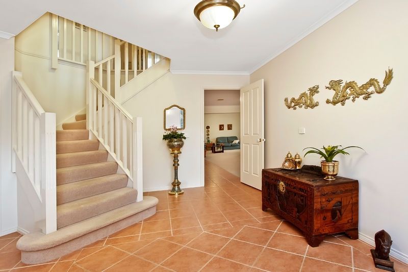 5 Fairway Drive, ROWVILLE, VIC 3178