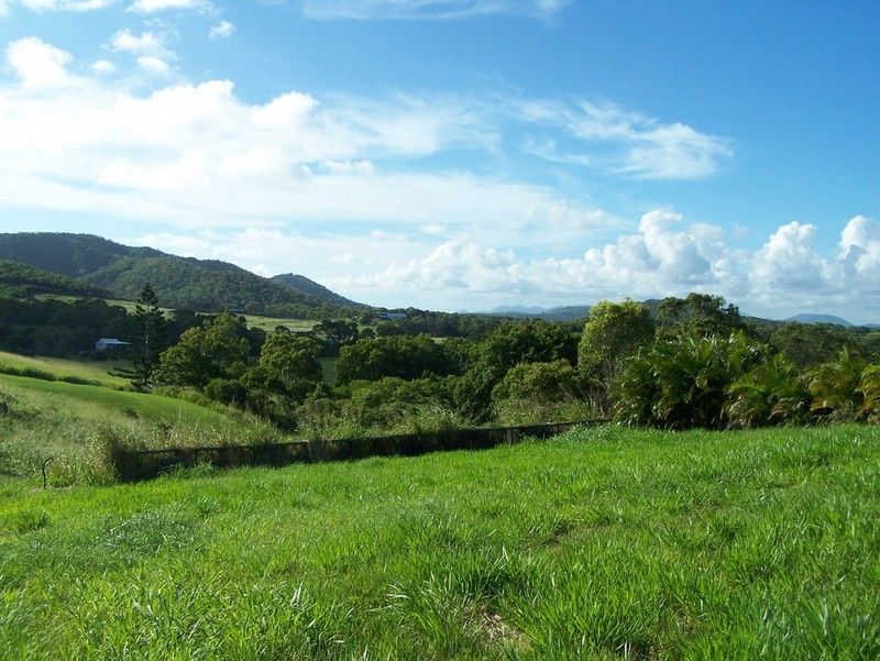 7 Pitcairn Court, PACIFIC HEIGHTS, QLD 4703