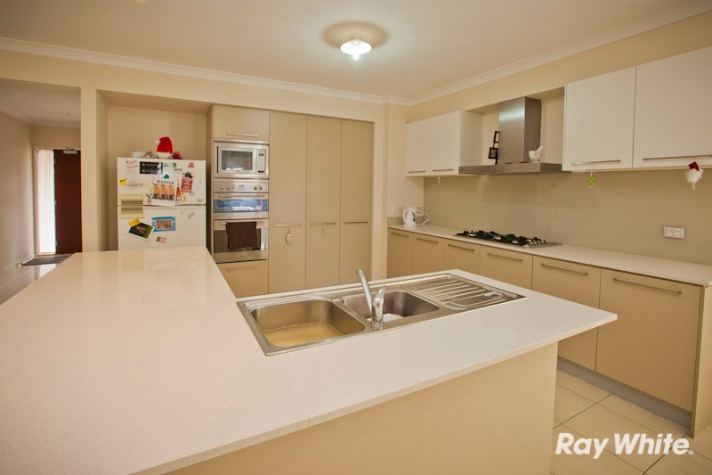 9 Birch Court, PAKENHAM, VIC 3810