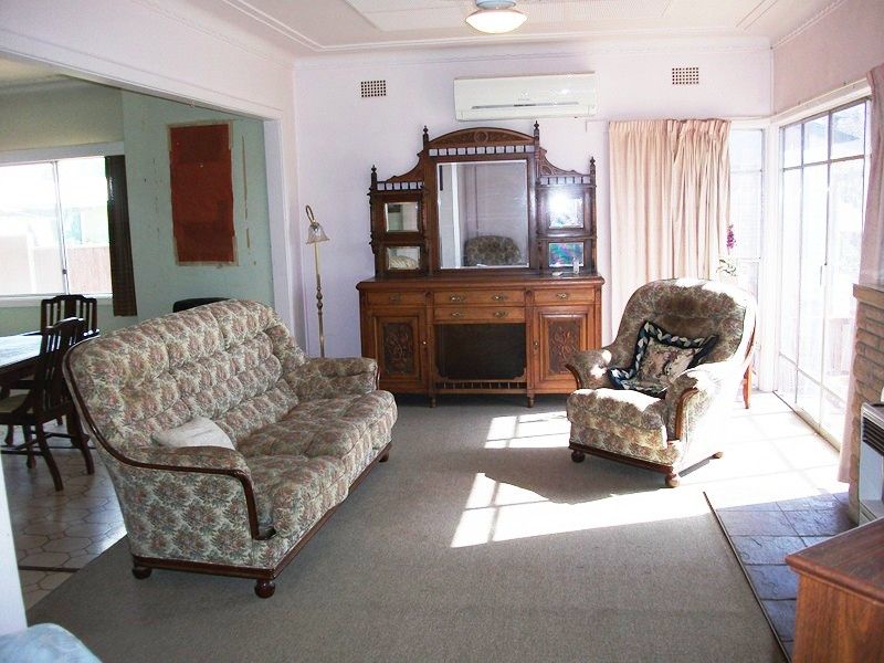 7 Officer's Parade, CONDOBOLIN, NSW 2877