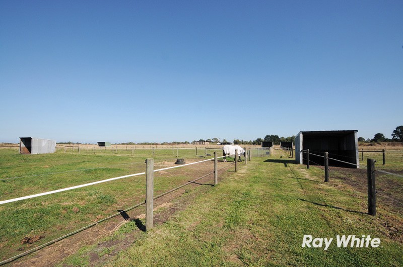 110 Peers Road, TOORADIN, VIC 3980