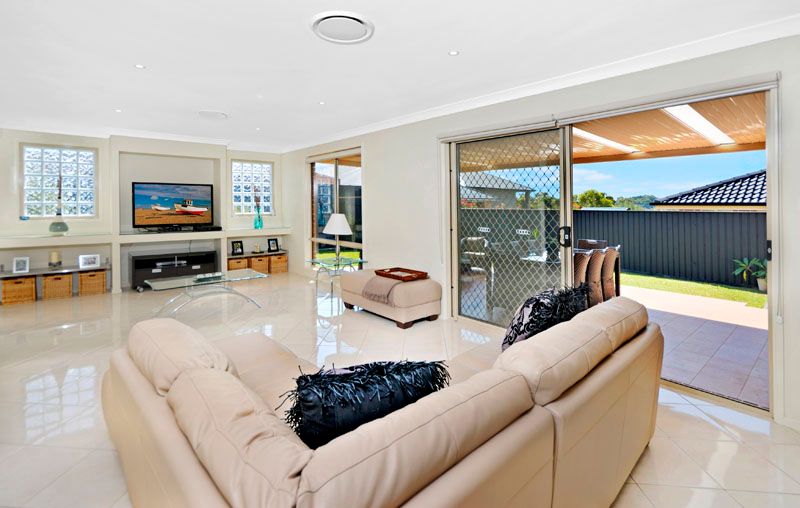 15 Timbrey Circuit, BARDEN RIDGE, NSW 2234