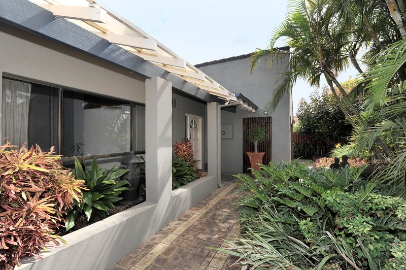 9 Risley Way, CARINE WA 6020