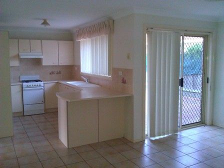 52 Christopher Crescent, LAKE HAVEN, NSW 2263