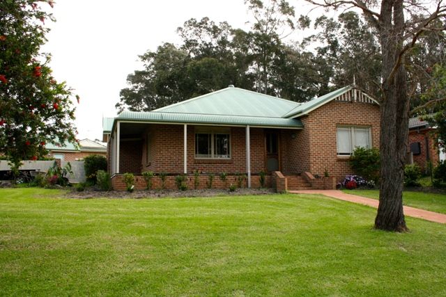 12 Arthur Street, WORRIGEE NSW 2540