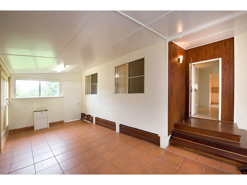 180 High Street, BERSERKER, QLD 4701