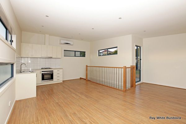 2/6 Miranda Road, RESERVOIR, VIC 3073