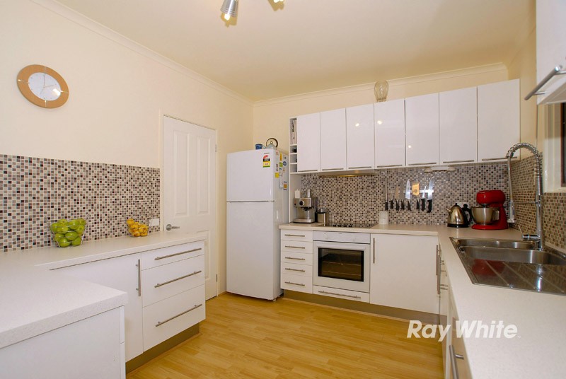 8 Sandpiper Close, BLIND BIGHT, VIC 3980