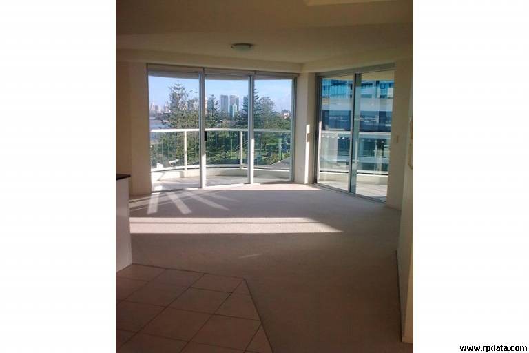 23/242 Marine Parade, LABRADOR, QLD 4215