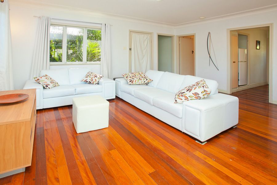 111 Murton Avenue, HOLLAND PARK, QLD 4121