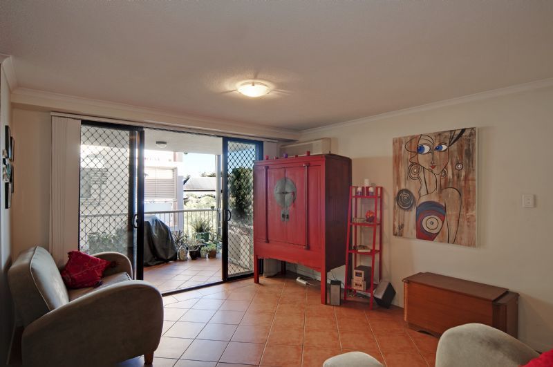 106 Linton Street, KANGAROO POINT QLD 4169