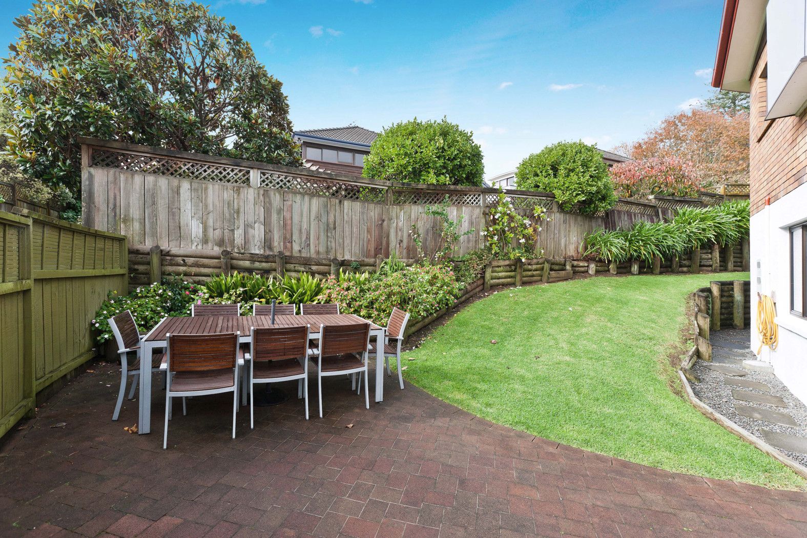 2/96 Bleakhouse Road, BUCKLANDS BEACH, Manukau City