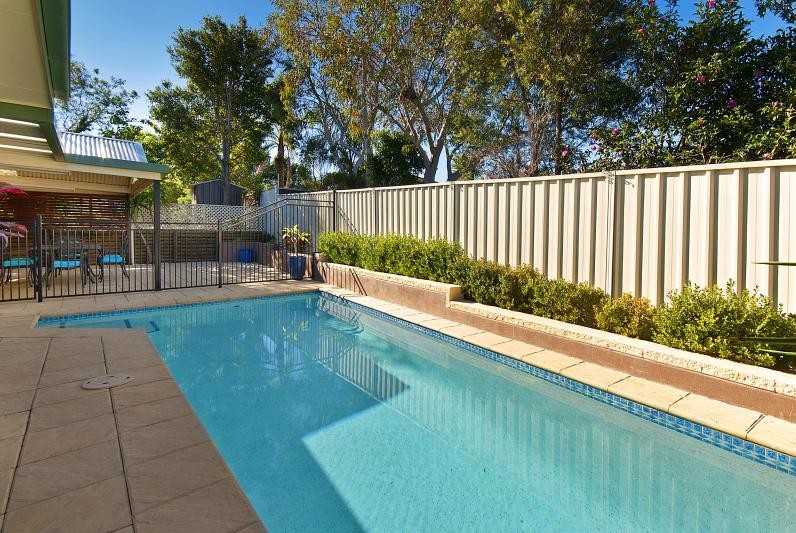 120 Warrangarree Drive, WORONORA HEIGHTS, NSW 2233