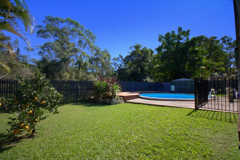 12 Cowell Drive, BURLEIGH HEADS, QLD 4220