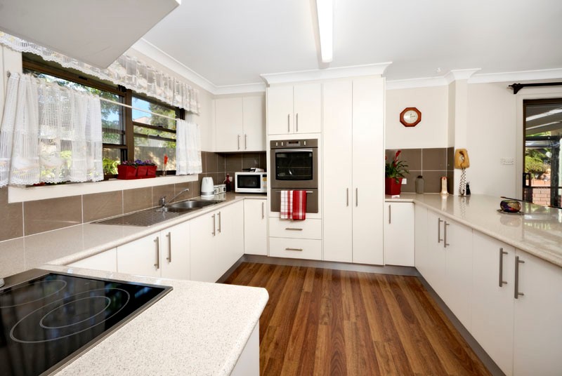 96 Blaxland Drive, ILLAWONG, NSW 2234