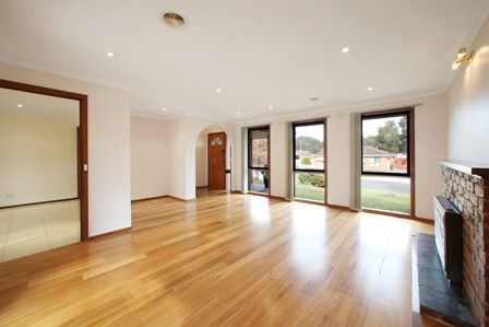 13 Jamieson Avenue, ROWVILLE, VIC 3178