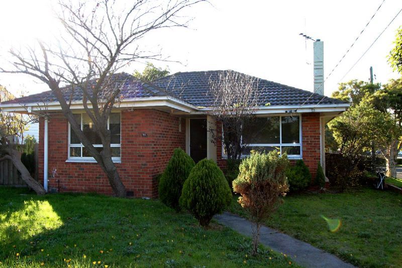 21 Pine Street, FRANKSTON NORTH, VIC 3200