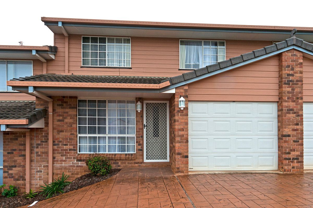 2 Roser Close, KEARNEYS SPRING QLD 4350