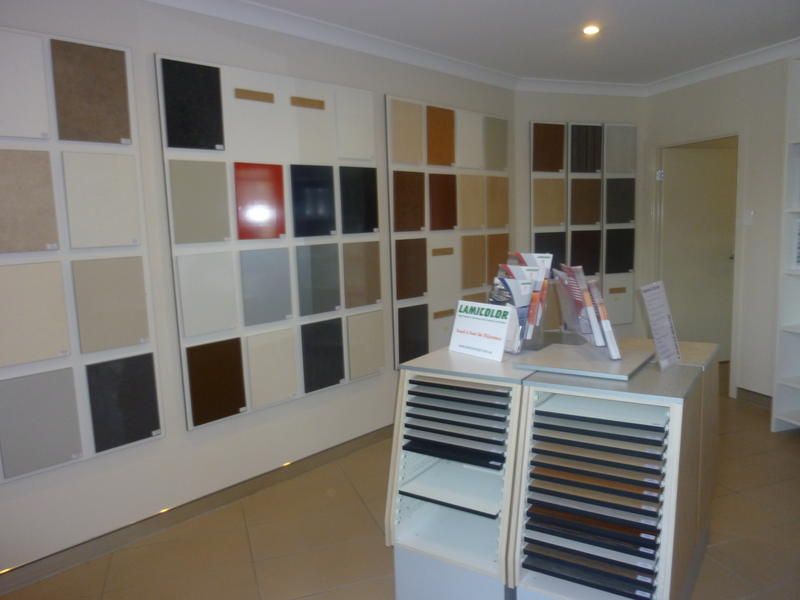 MOLENDINAR, QLD 4214
