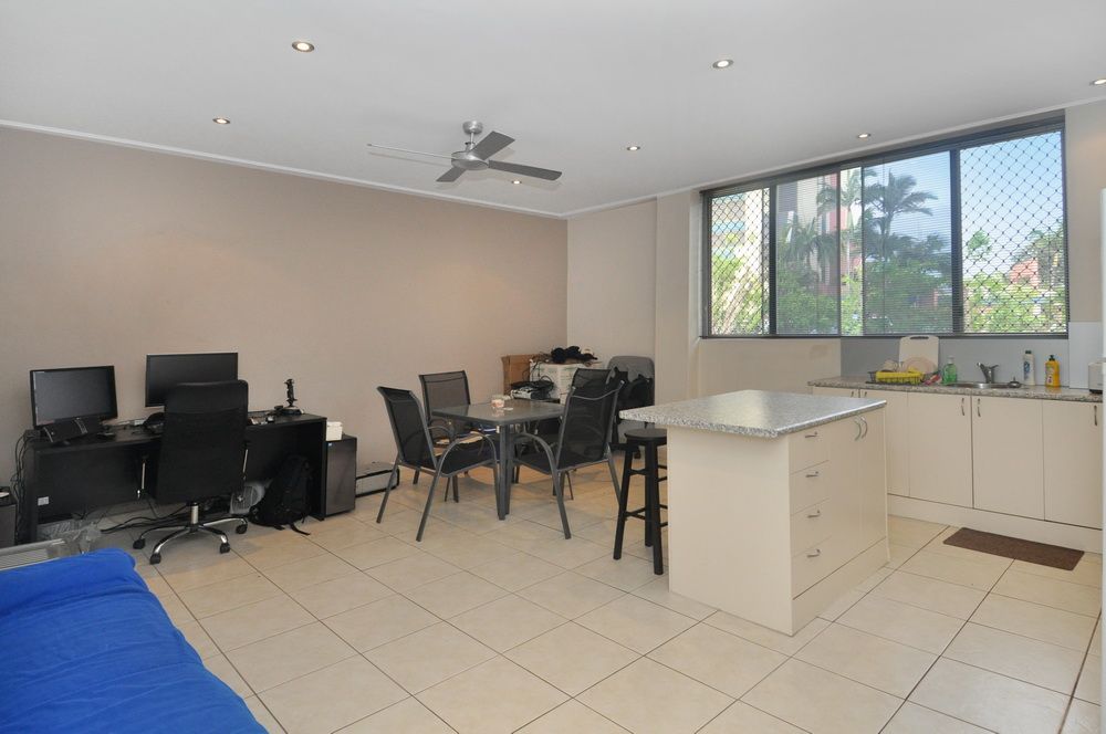 110 Kingsford Smith Drive, HAMILTON QLD 4007