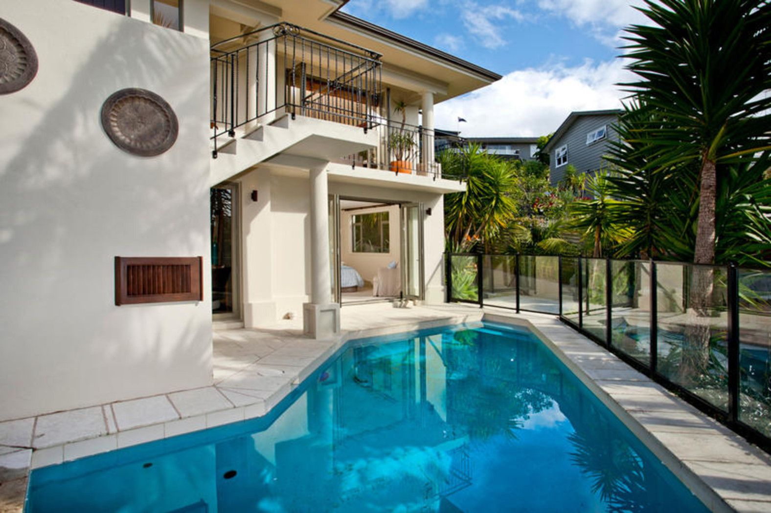 48 Beach Road, CASTOR BAY, North Shore City
