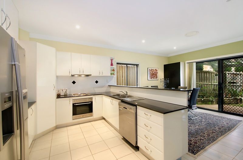 9 Governor Place, WINSTON HILLS, NSW 2153