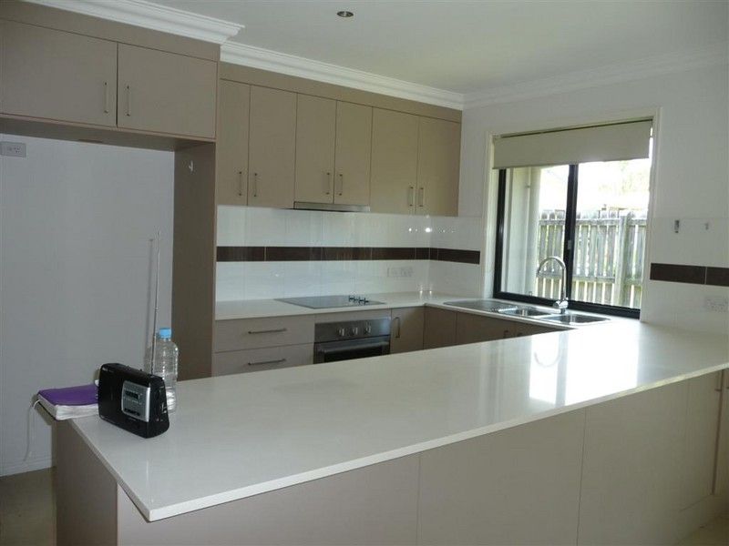 7b Debra Court, URANGAN, QLD 4655