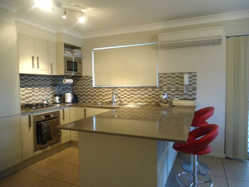 2/14 Sinclair Street, EAST BRISBANE, QLD 4169