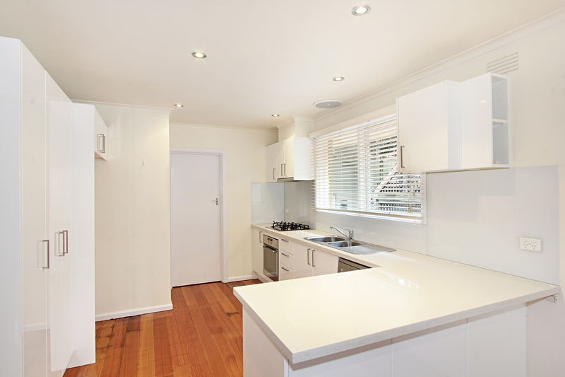 8 Nepean Street, GLEN IRIS, VIC 3146