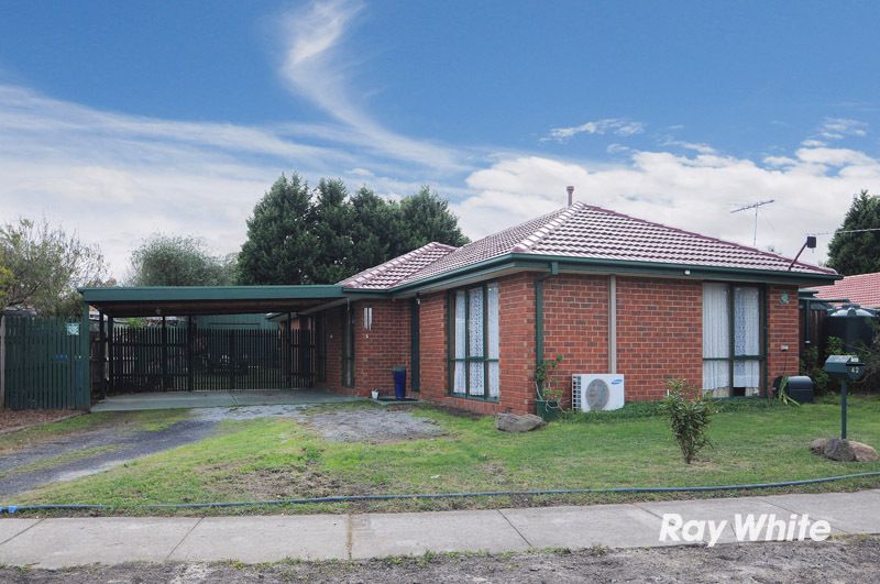 42 Strong Drive, HAMPTON PARK, VIC 3976