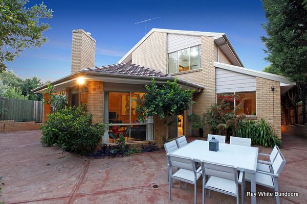 25 Cambriam Court, ELTHAM NORTH, VIC 3095