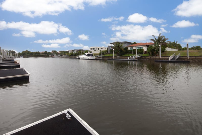 7406 Ellensbrook Drive, HOPE ISLAND, QLD 4212