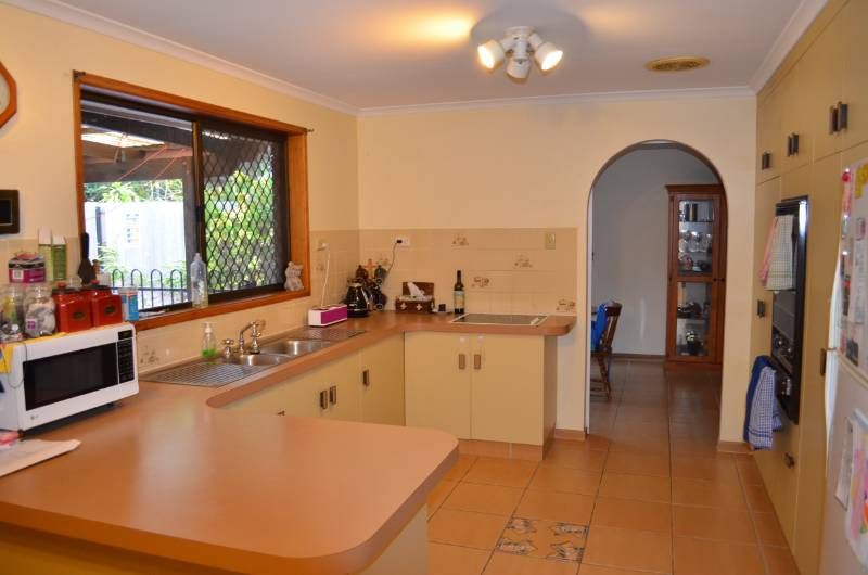 64 Dixon Drive, TELINA, QLD 4680