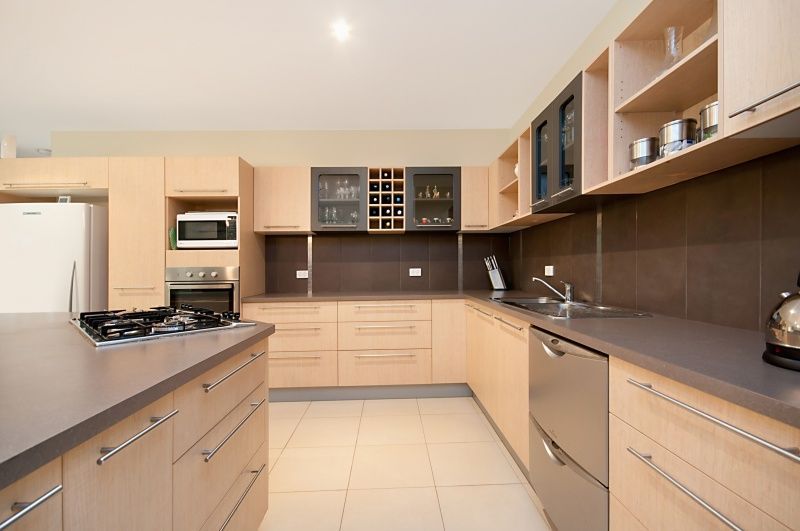 6 Palmetto Street, PALM COVE, QLD 4879