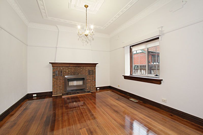 4 Logie Street, OAKLEIGH, VIC 3166