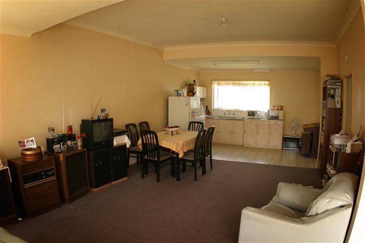 SUNSHINE, NSW 2264