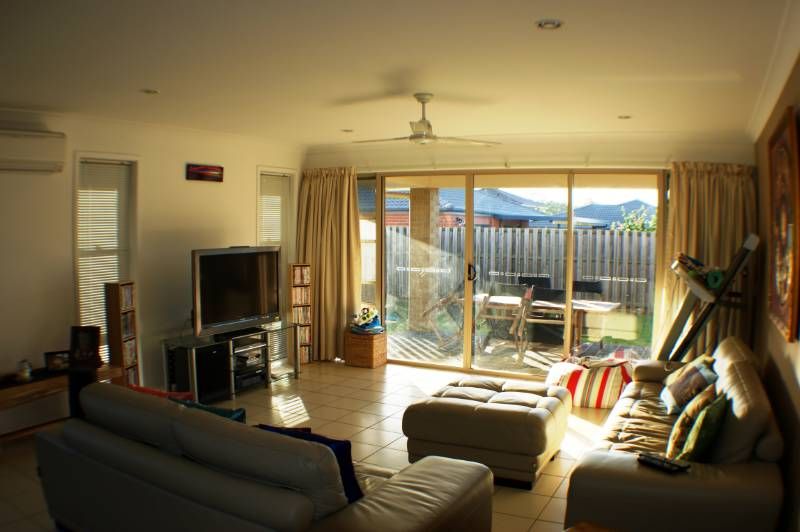 15 Winzear Drive, KALLANGUR, QLD 4503