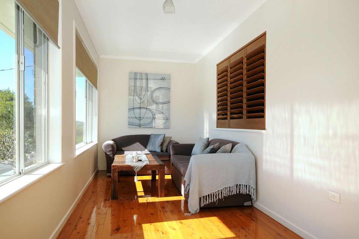 196 Alderley Street, CENTENARY HEIGHTS, QLD 4350