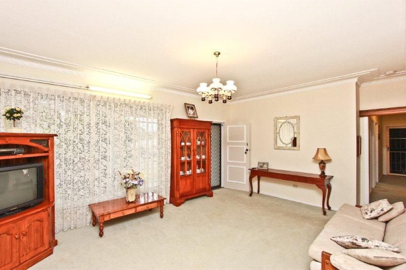 28 Westwood Avenue, ADAMSTOWN HEIGHTS, NSW 2289